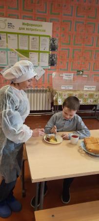 28 марта  2025 года в рамках родительского контроля за организацией горячего питания обучающихся в МБОУ ООШ д. Раево был проведен Единый республиканский день открытых дверей "Родители Башкортостана за здоровое питание!".